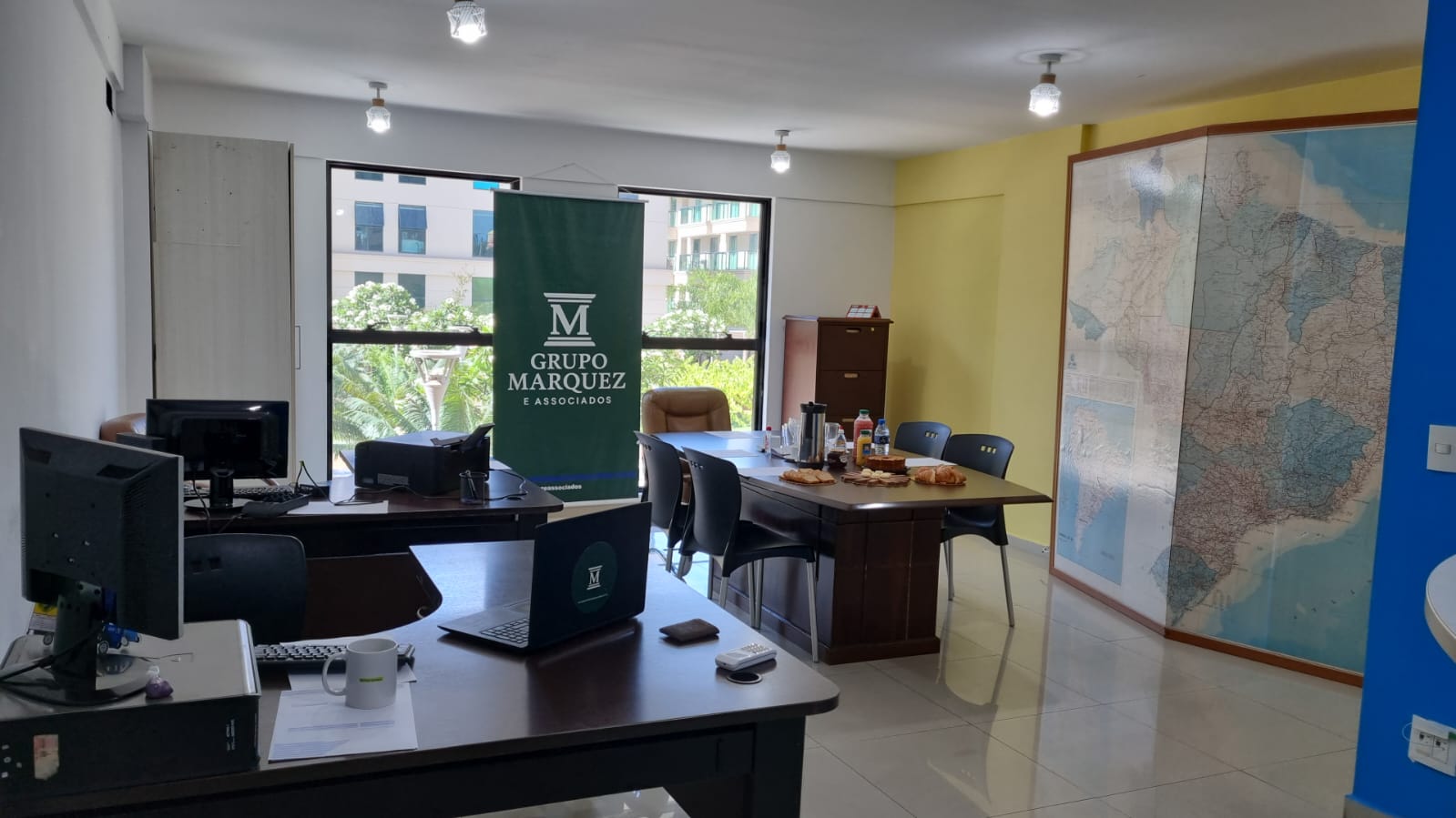 escritorio The office.jpeg